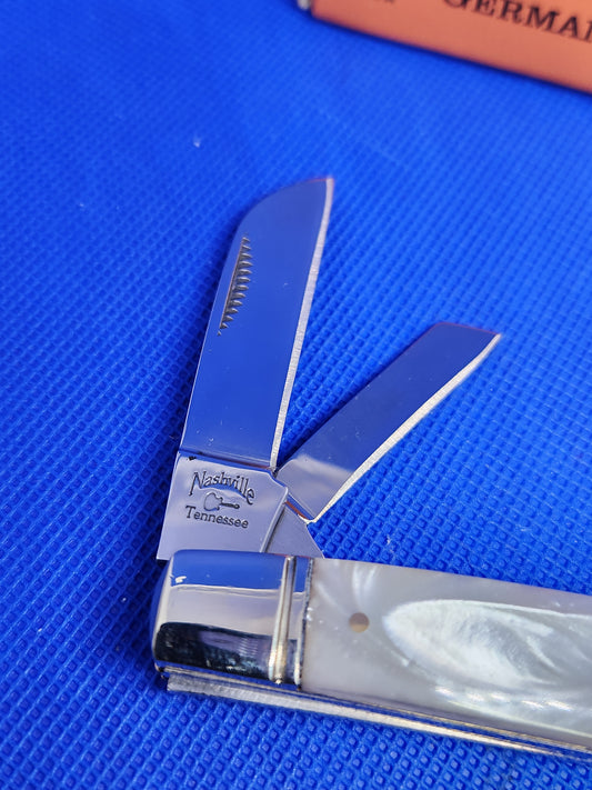 The Nashville - 4 Blade Congress 3.5" - Imitation Pearl Handle - EM2567011068