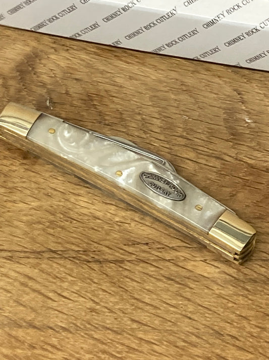 Chimney Rock Small 4 Blade Congress White Pearl plastic CR49068