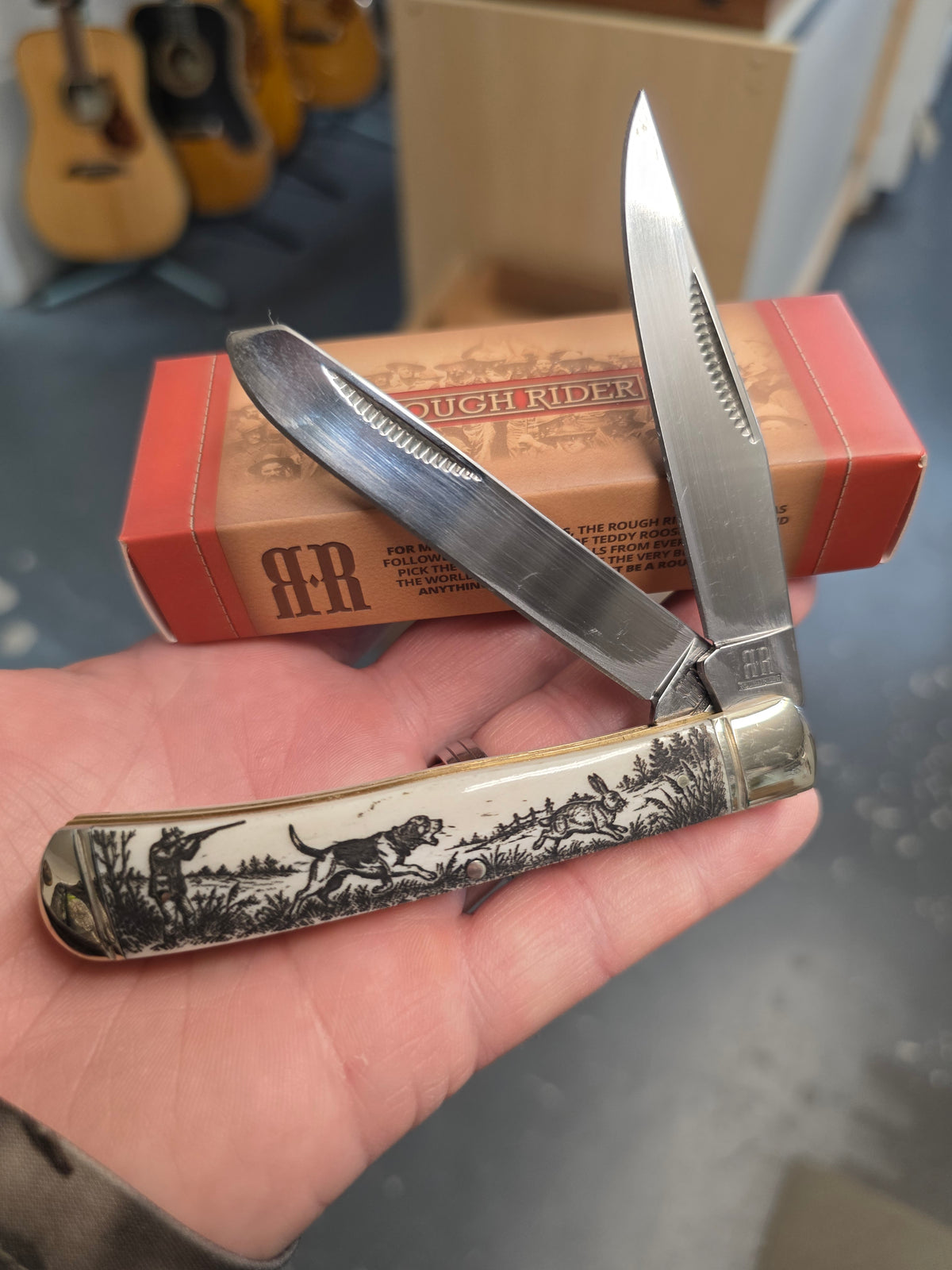 Rough Ryder - Trapper Rabbit Hunter Knife Custom Etched 22034RAB