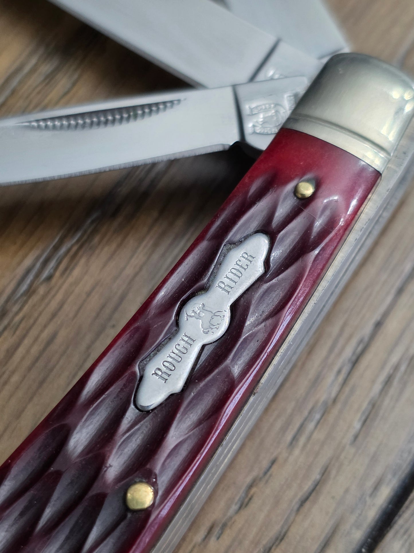 Rough Rider 3 Blade Mini Trapper Red Jig Bone PROPELLER Shield RR430