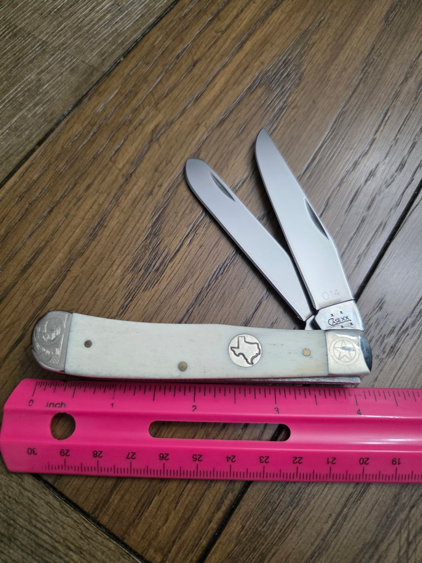 2006 Case XX 6254 Natural Bone Trapper with Texas Shield Scrolled