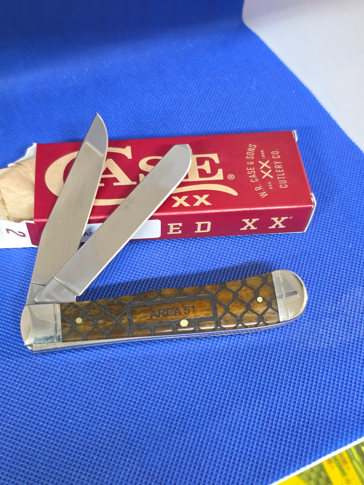 Case XX - Antique Bone Trapper 6254 - Aliens - CA58182 ALS
