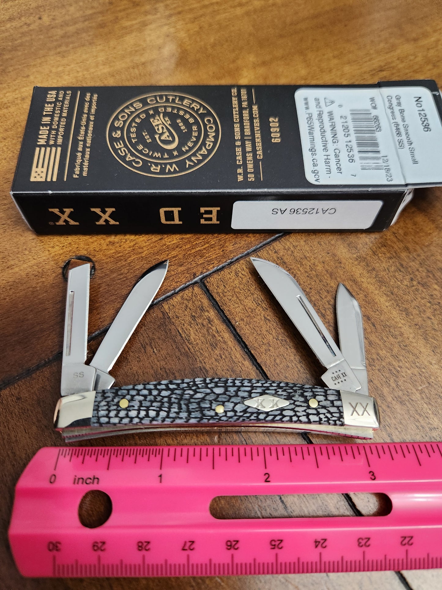 Case XX 6468 Alligator Skin Smooth Gray Bone Congress 1 of 500 CA12536AS