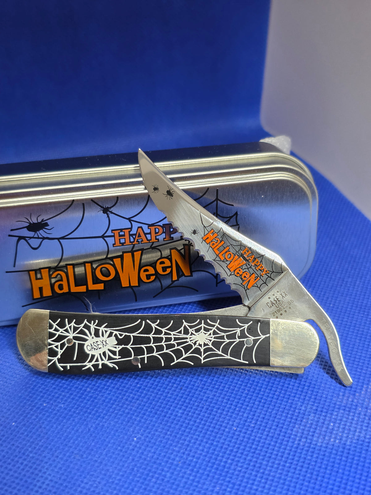 2023 Case XX Halloween Russlock Black Synthetic Handle 10623