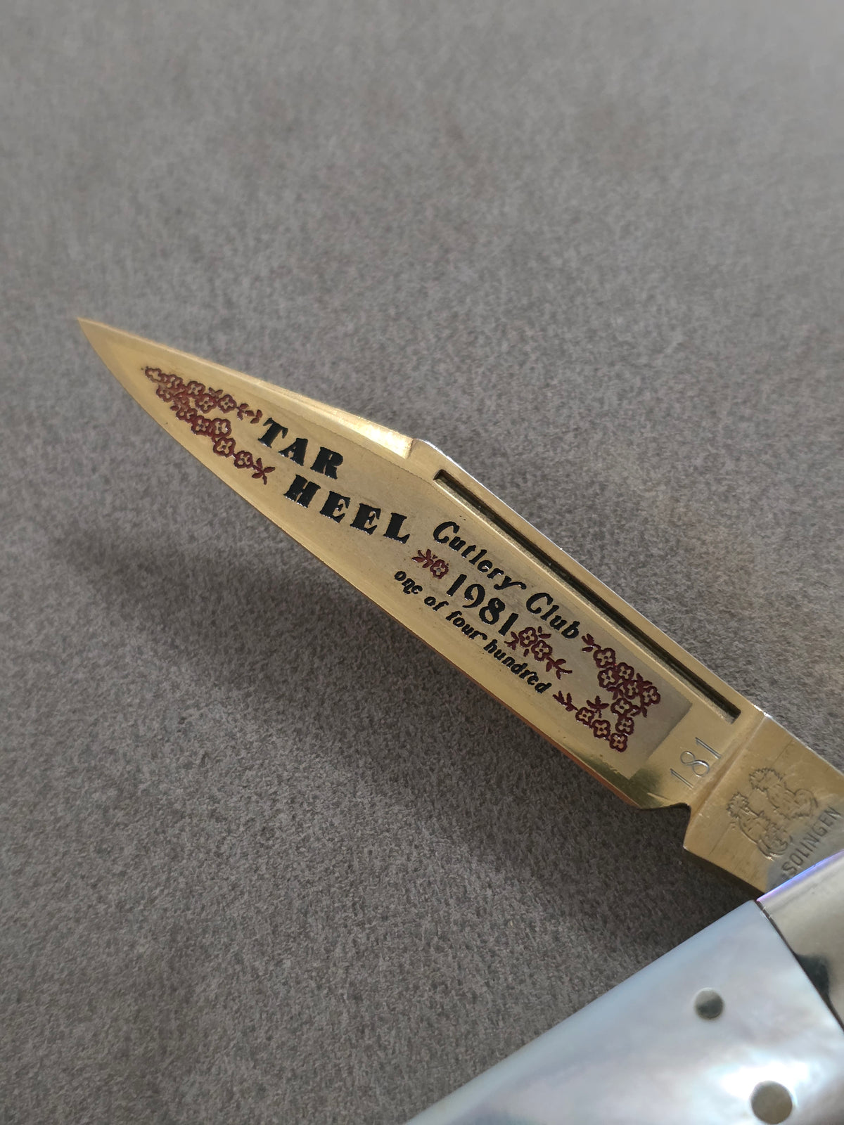 1981 Fight'n Rooster Mother of Pearl Lockback Whittler Tar Heel Cutlery Club