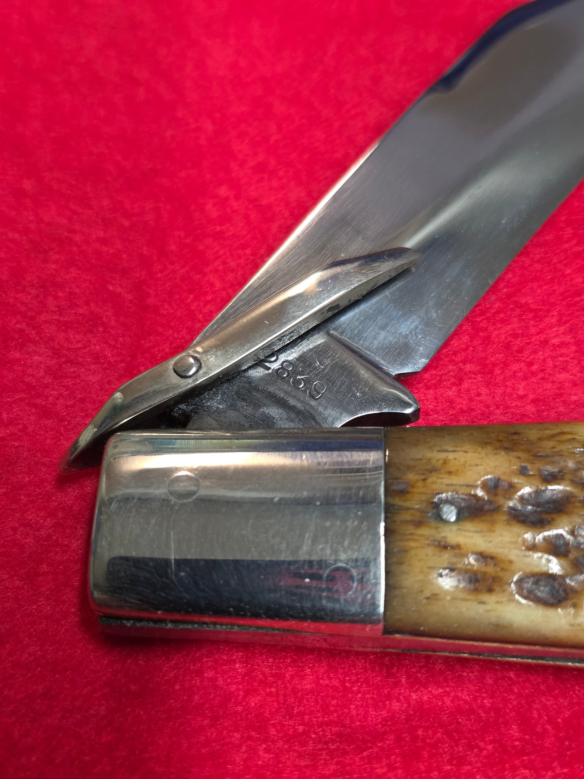 4 Line Cattaragus Jigged Bone Handle Coke Bottle Lockback Knife Used