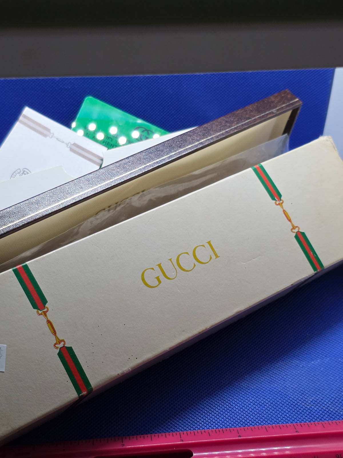 1980's Gucci 2000QM GRG - Champ Mens Quart Watch