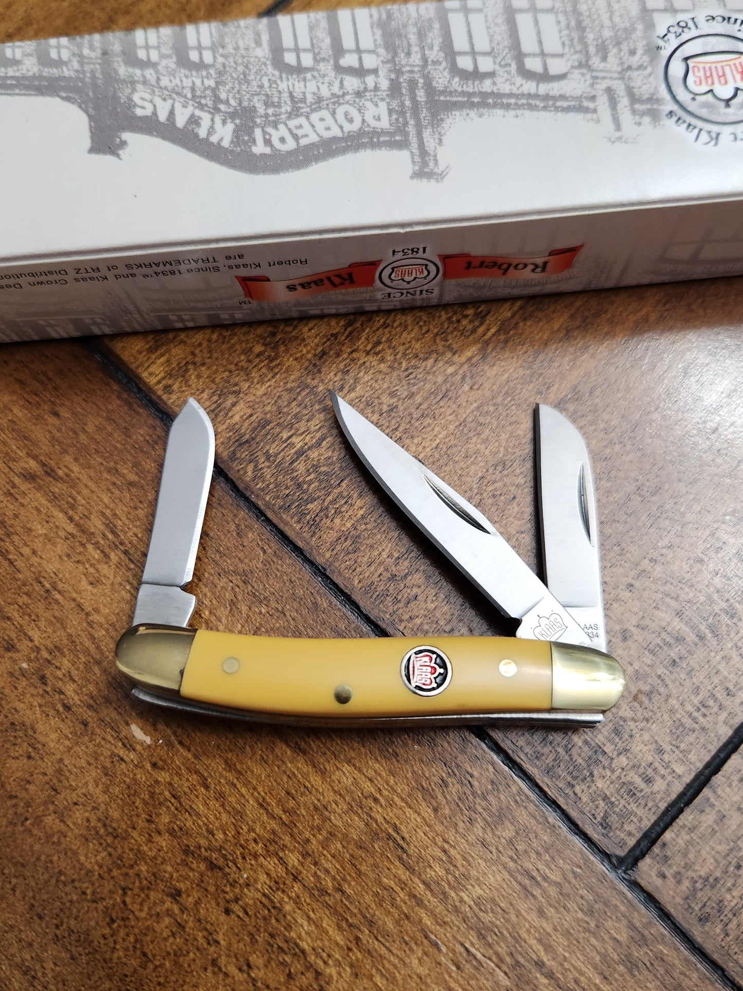 Robert Klaas Yellow Synthetic 2.5" Tiny Stockman KC3322