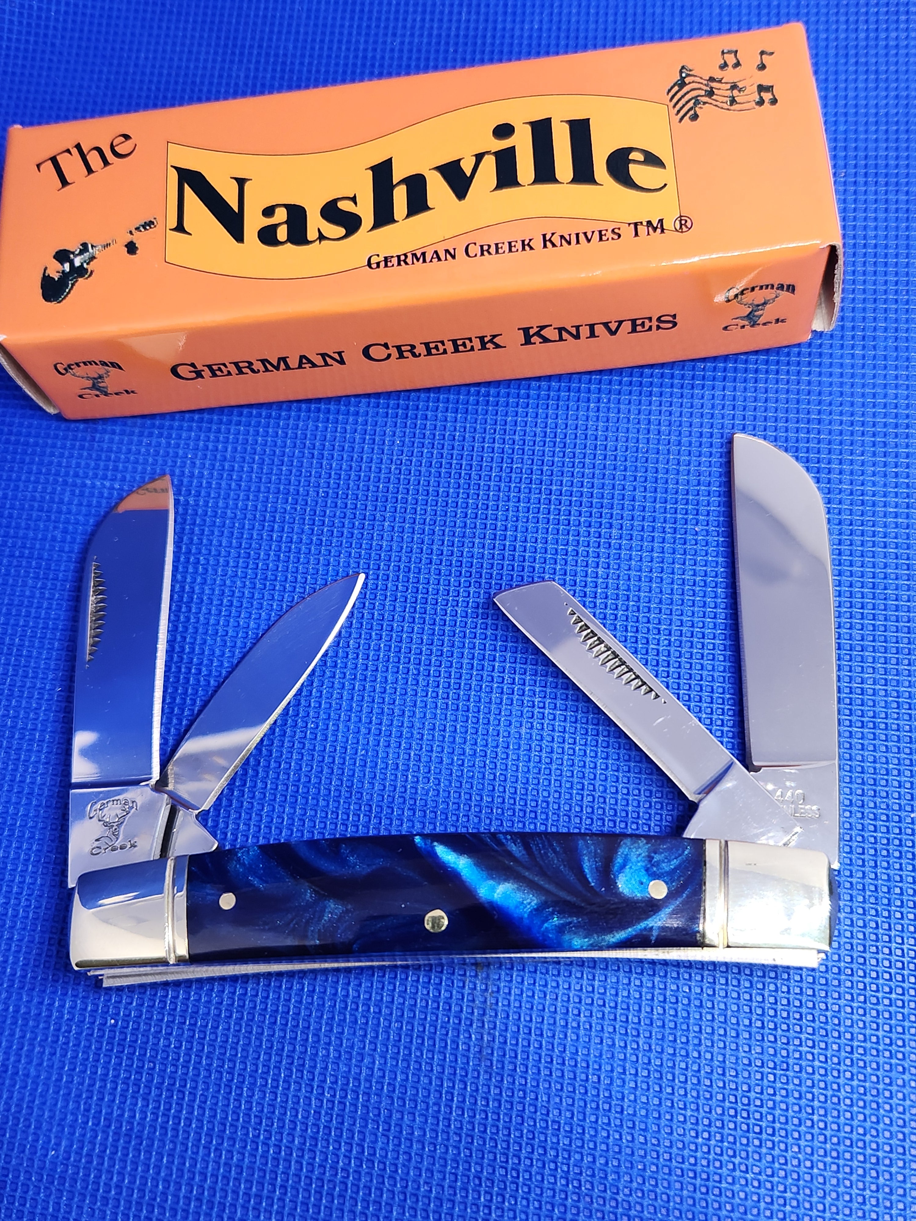 The Nashville - 4 Blade Congress 3.5