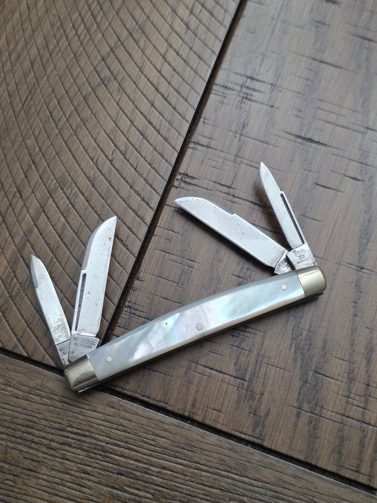 Hen & Rooster Voss Cut Co 4 Blade Congress Mother of Pearl