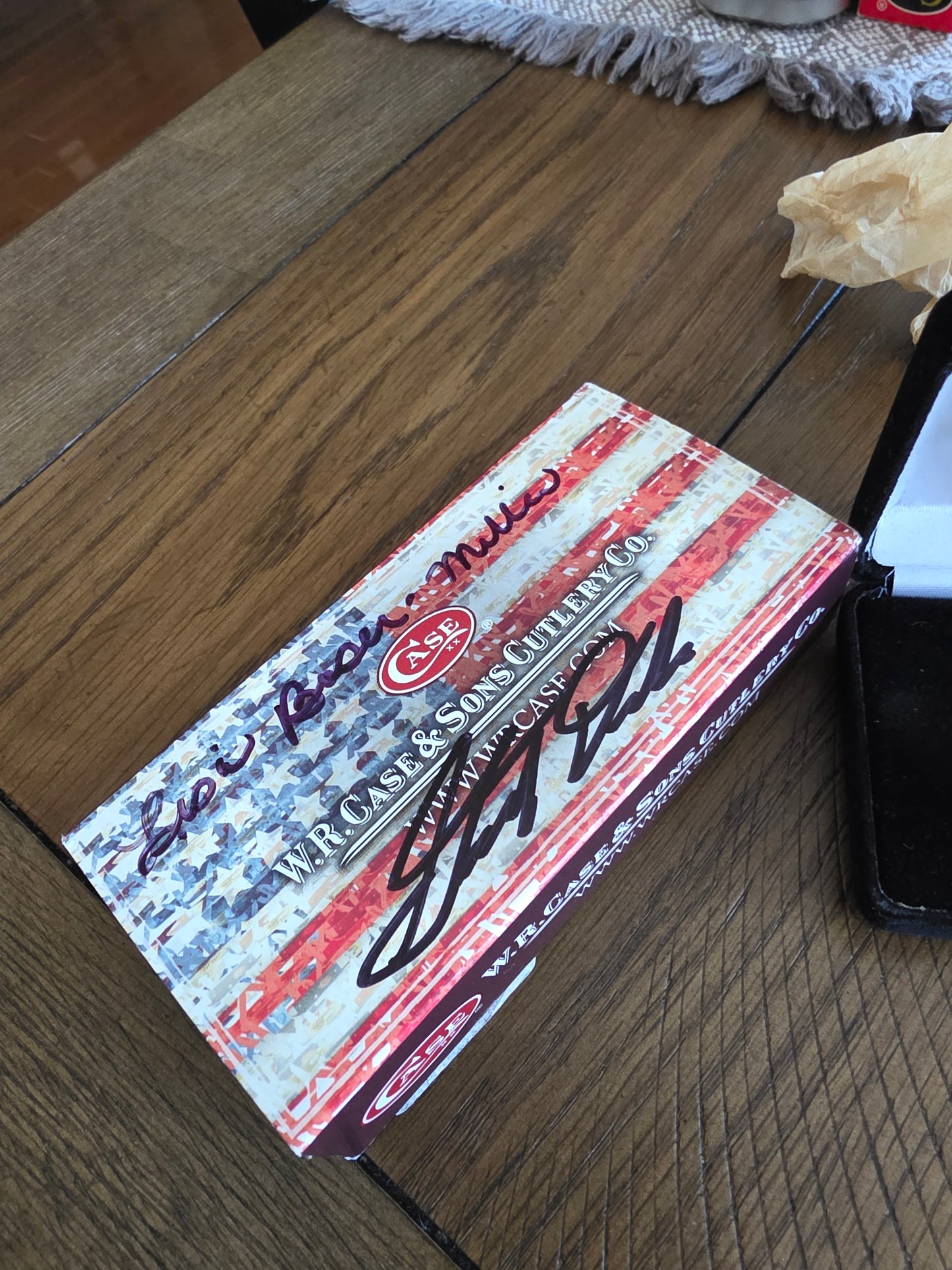 2019 Case XX Smooth Red Mini Trapper with Zippo and Case on the Blades