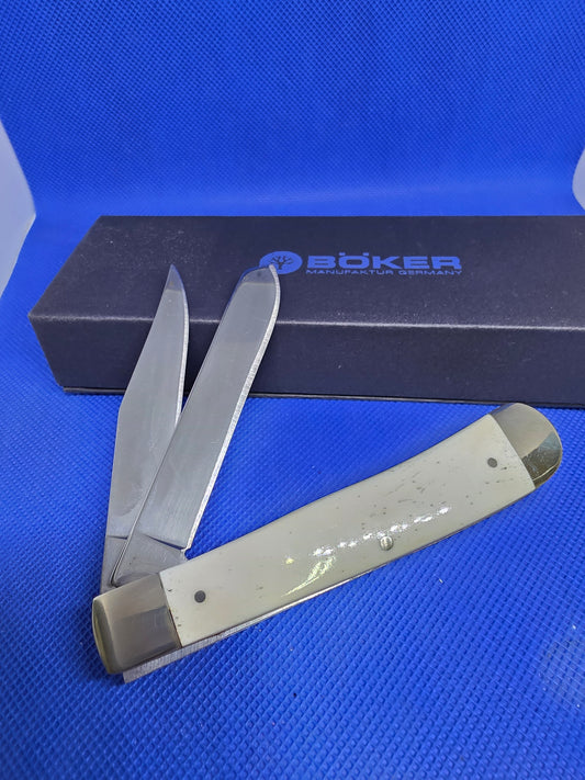 Boker - Smooth Bone Trapper - Red Shield - 110789