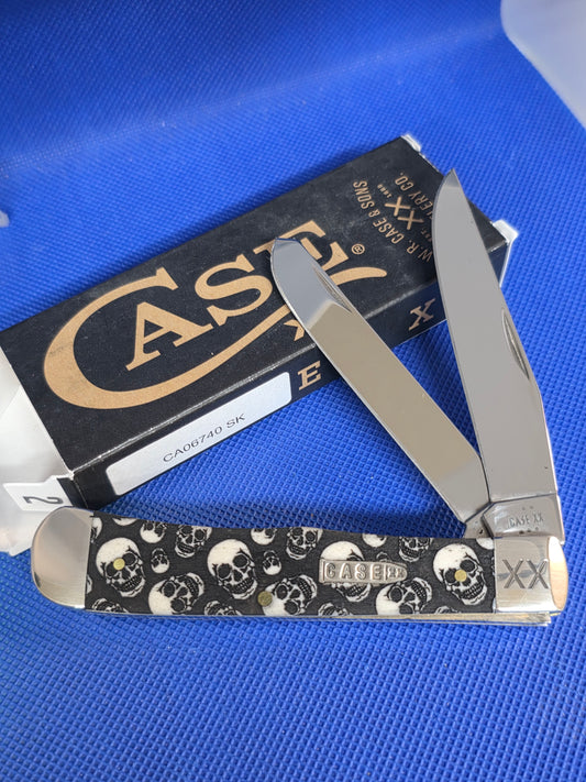 Case XX 6254 Skull Trapper with Natural Bone Handles 1 of 500 CA6740