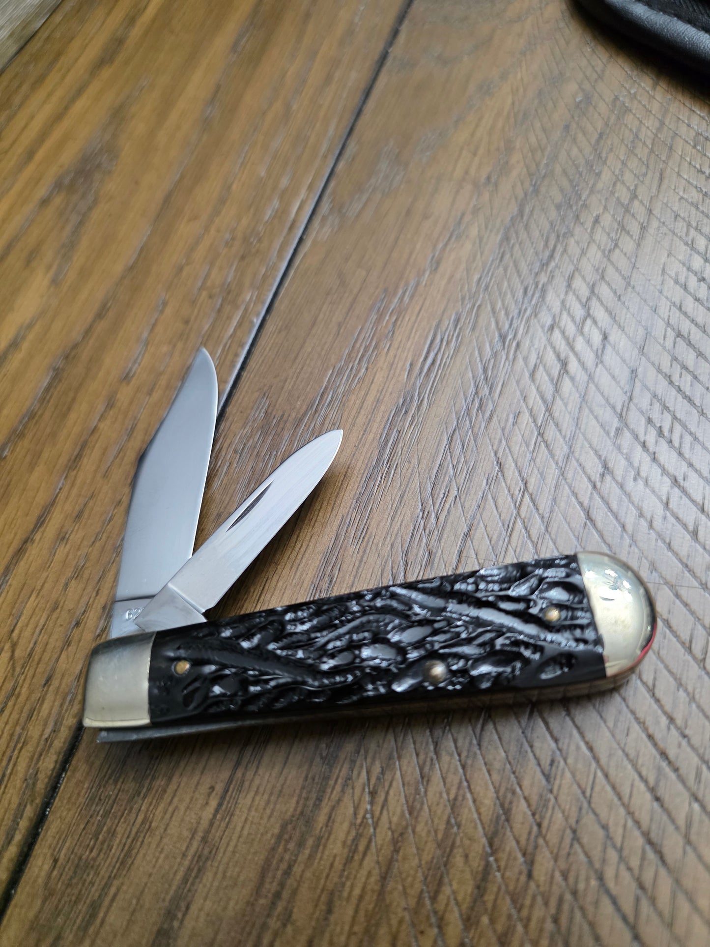1940-64 Case XX Gum Fuddy Rough Black Synthetic 6235 1/2 Jack Knife Near Mint