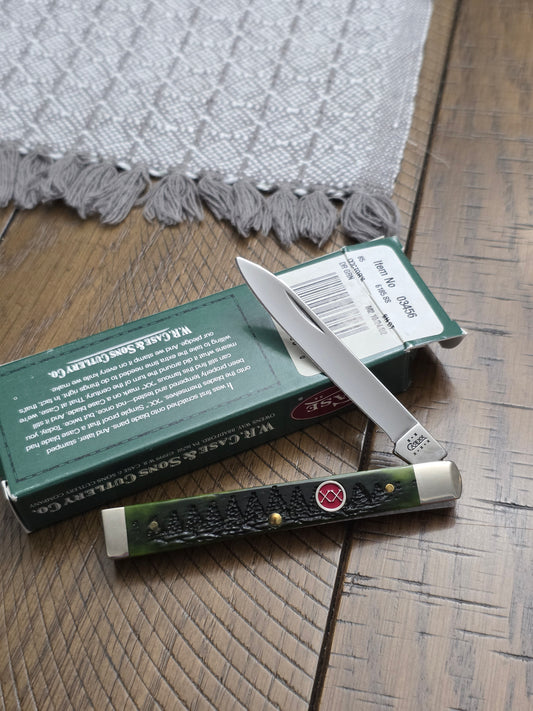 2002 Case XX Doctor's Knife Christmas Tree Jig Handles Spruce Tree Dark Green 03456