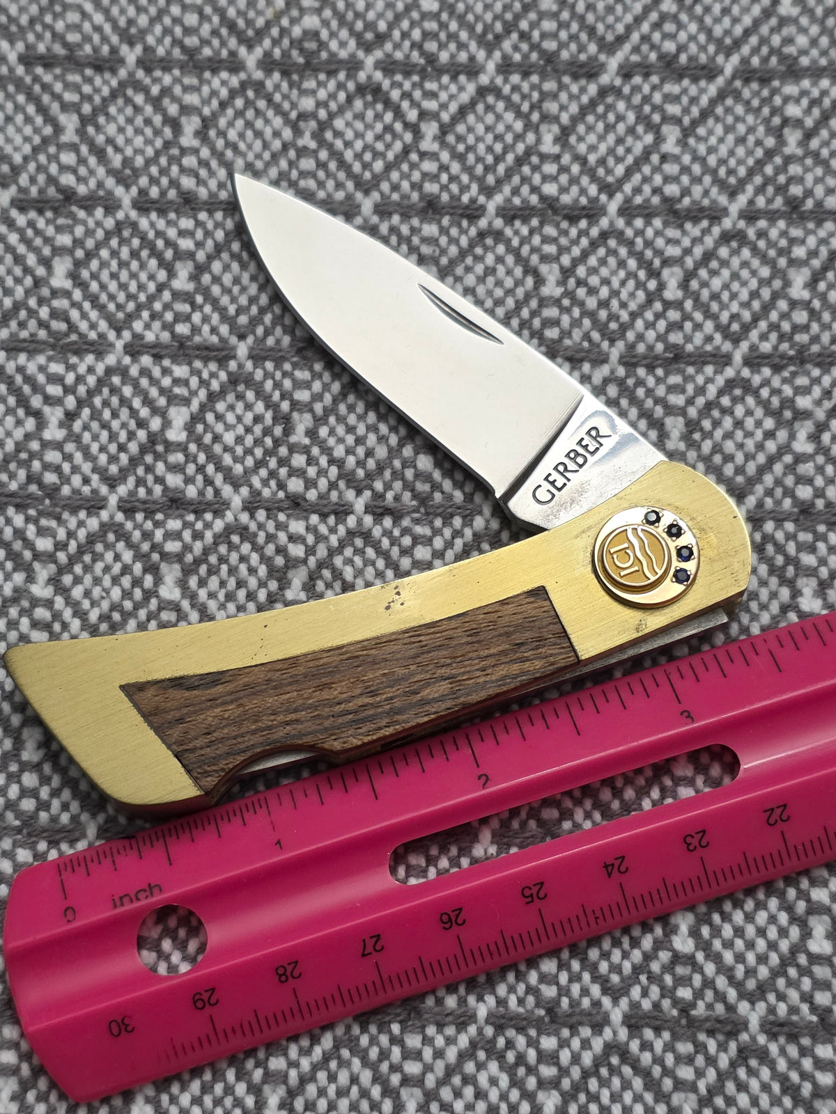 Gerber Small Lockback Hunter Knife with Imperial Chemical Industries Logo NIB