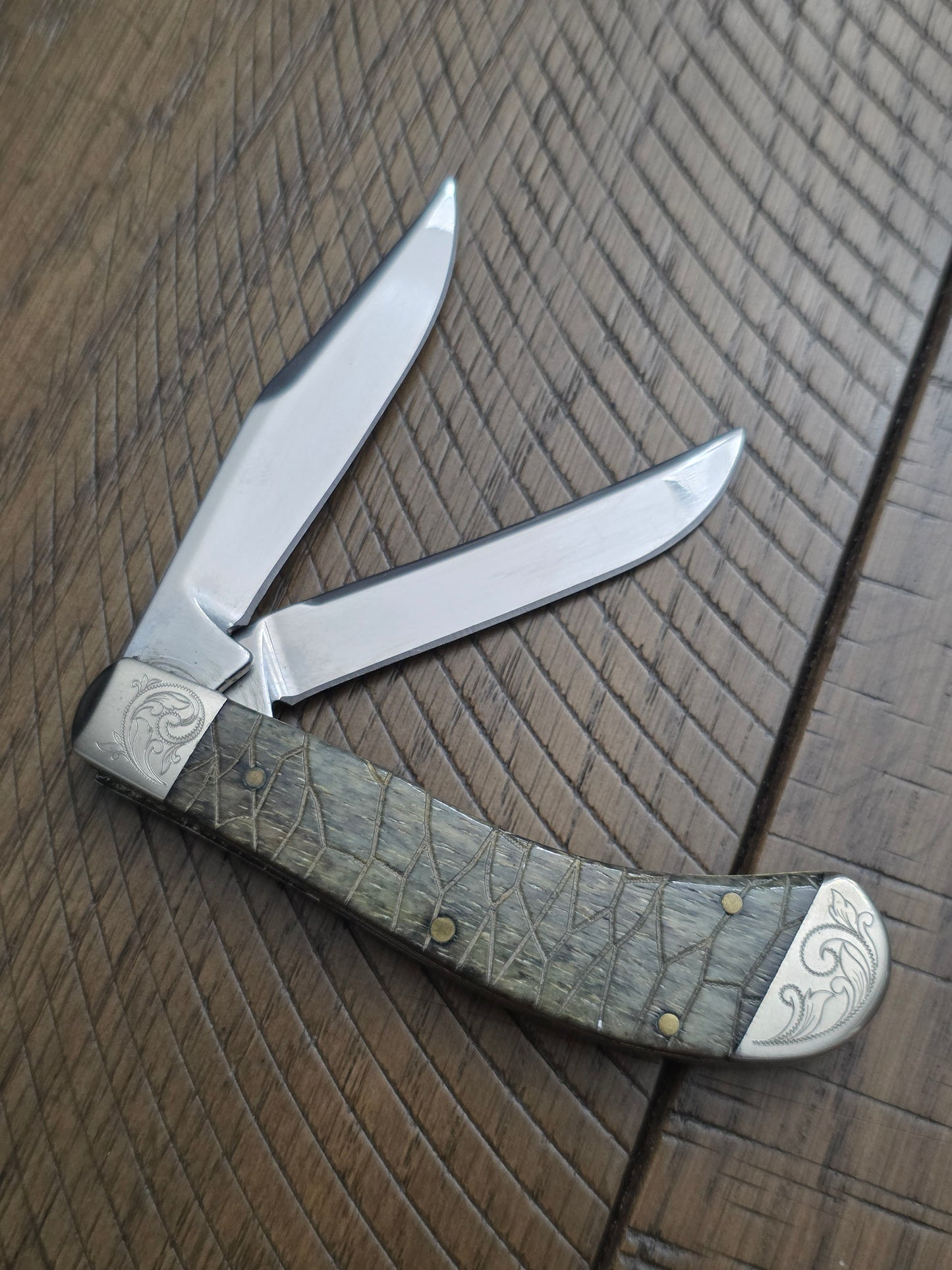2005 Case XX Arrowhead jigged bone Saddlehorn SMKW Exclusive