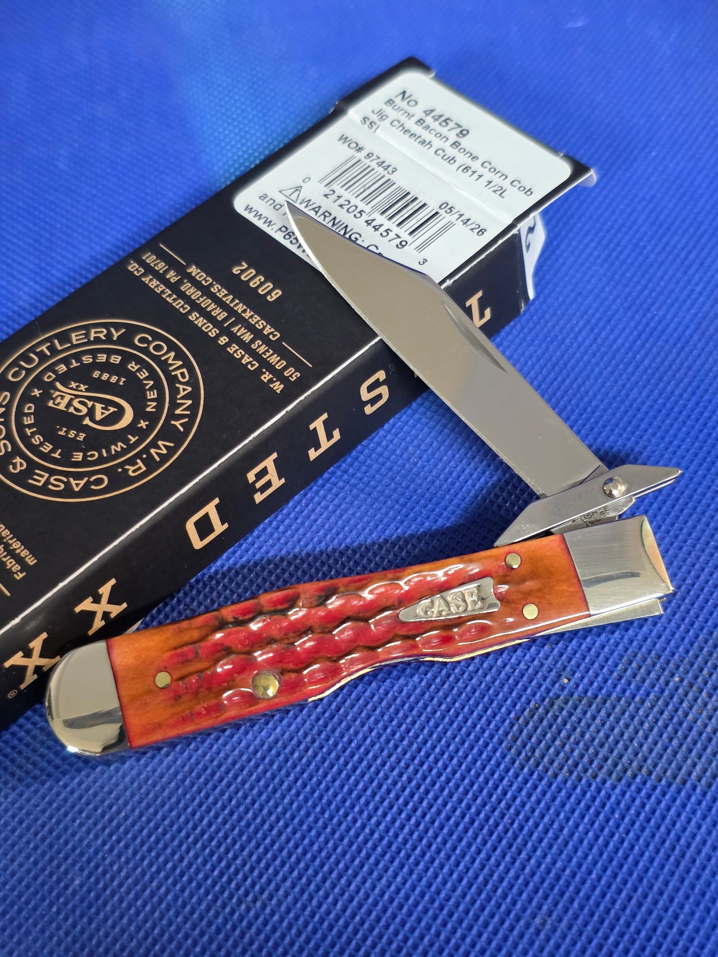 2026 Case XX Bacon Bone Cheetah Cub SMKW Exclusive Sold Out 44579
