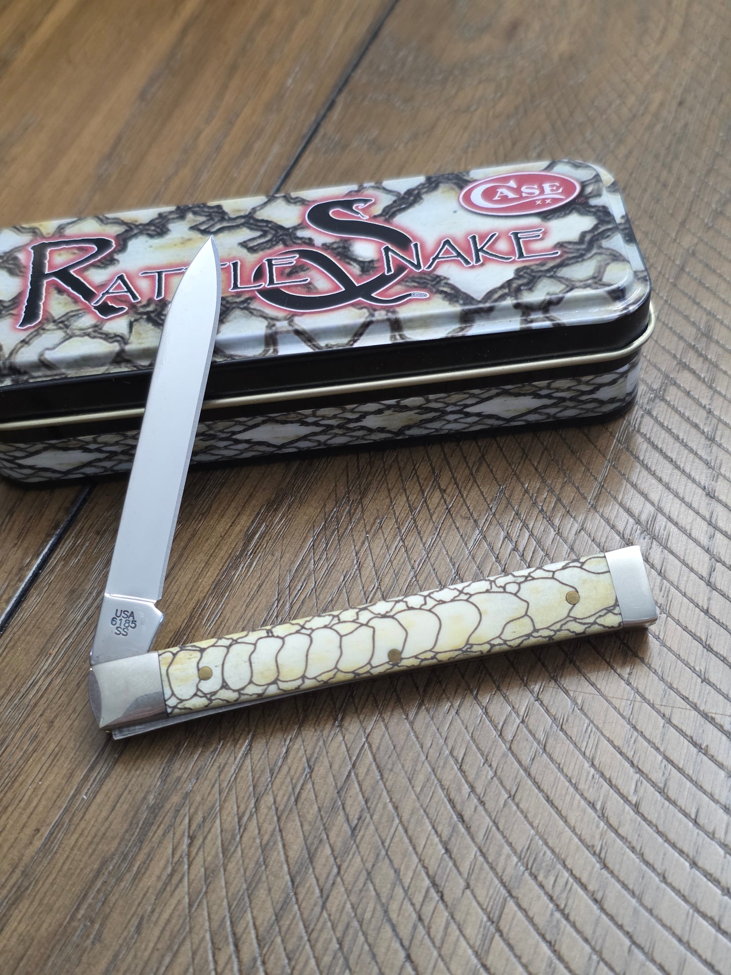 2006 Case XX 6185 Doctor's Knife Rattlesnake Jigged CA8330 SMKW