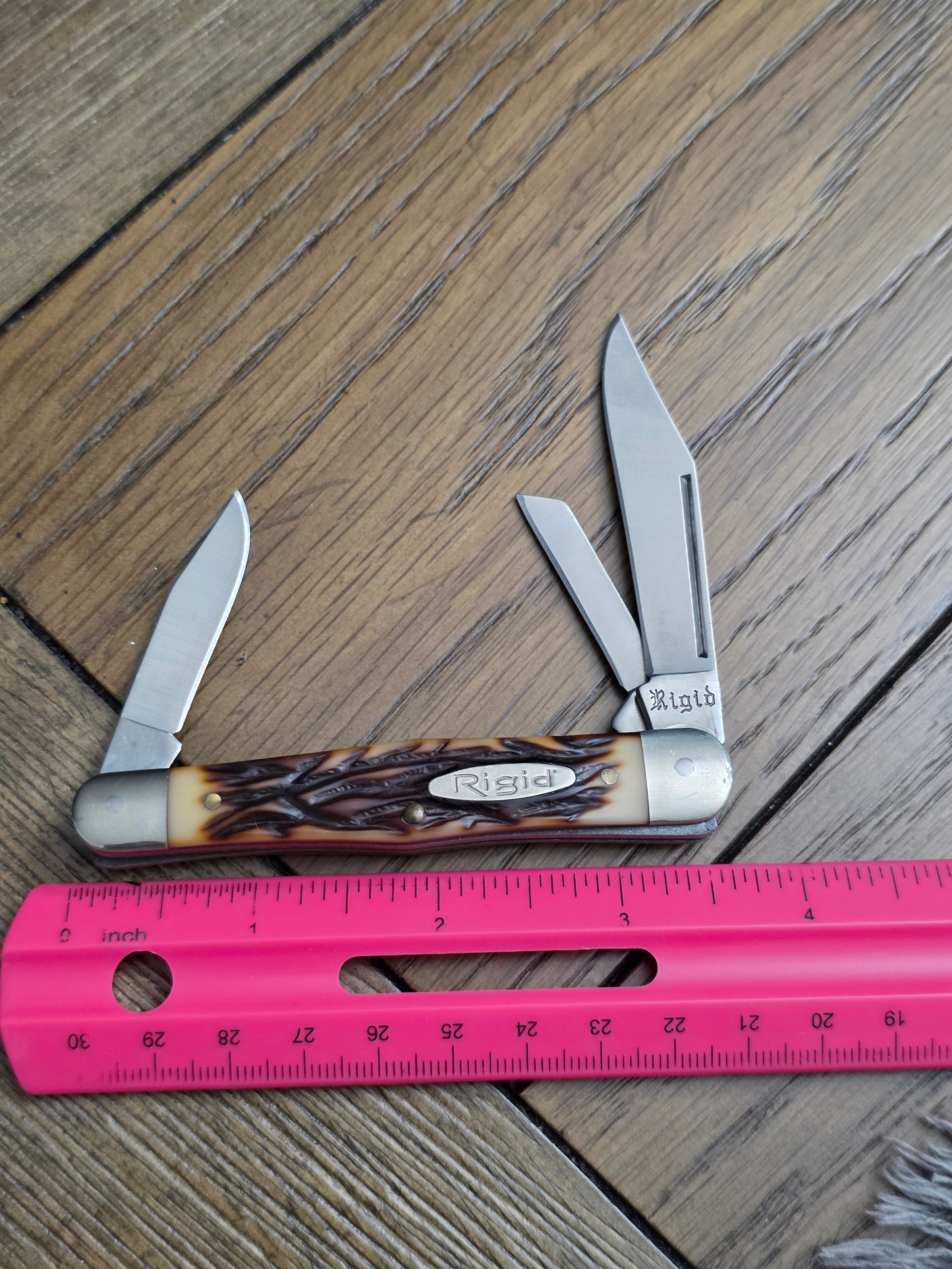 Vintage Rigid Carpenter Style Whittler Delrin Jigged Handles USA Made RG70