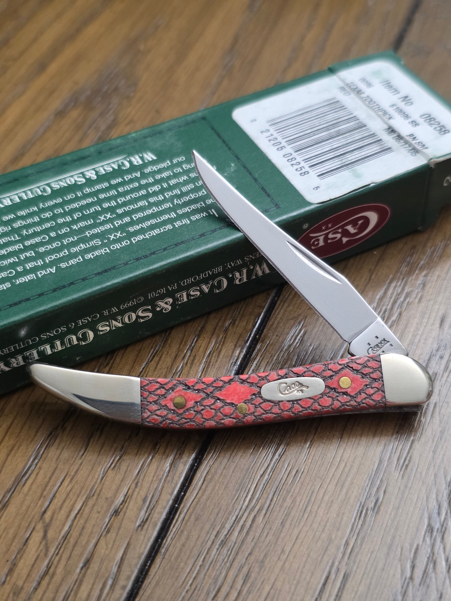 2005 Case XX Tiny Toothpick Red Rattlesnake Jig 08258 NIB