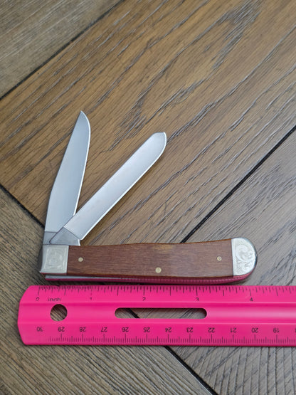 2005 Case XX 6254 Walnut handle Trapper with Texas Shield Scrolled