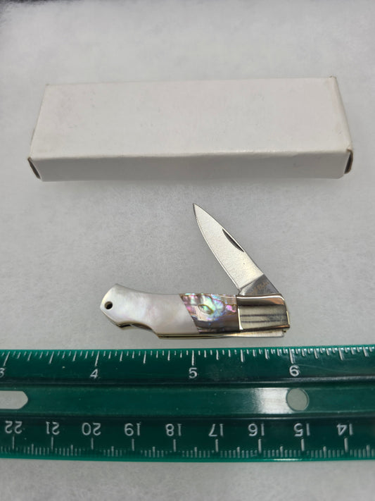 Rough Rider RR392 - Tiny Lockback MOP / Abalone Handles