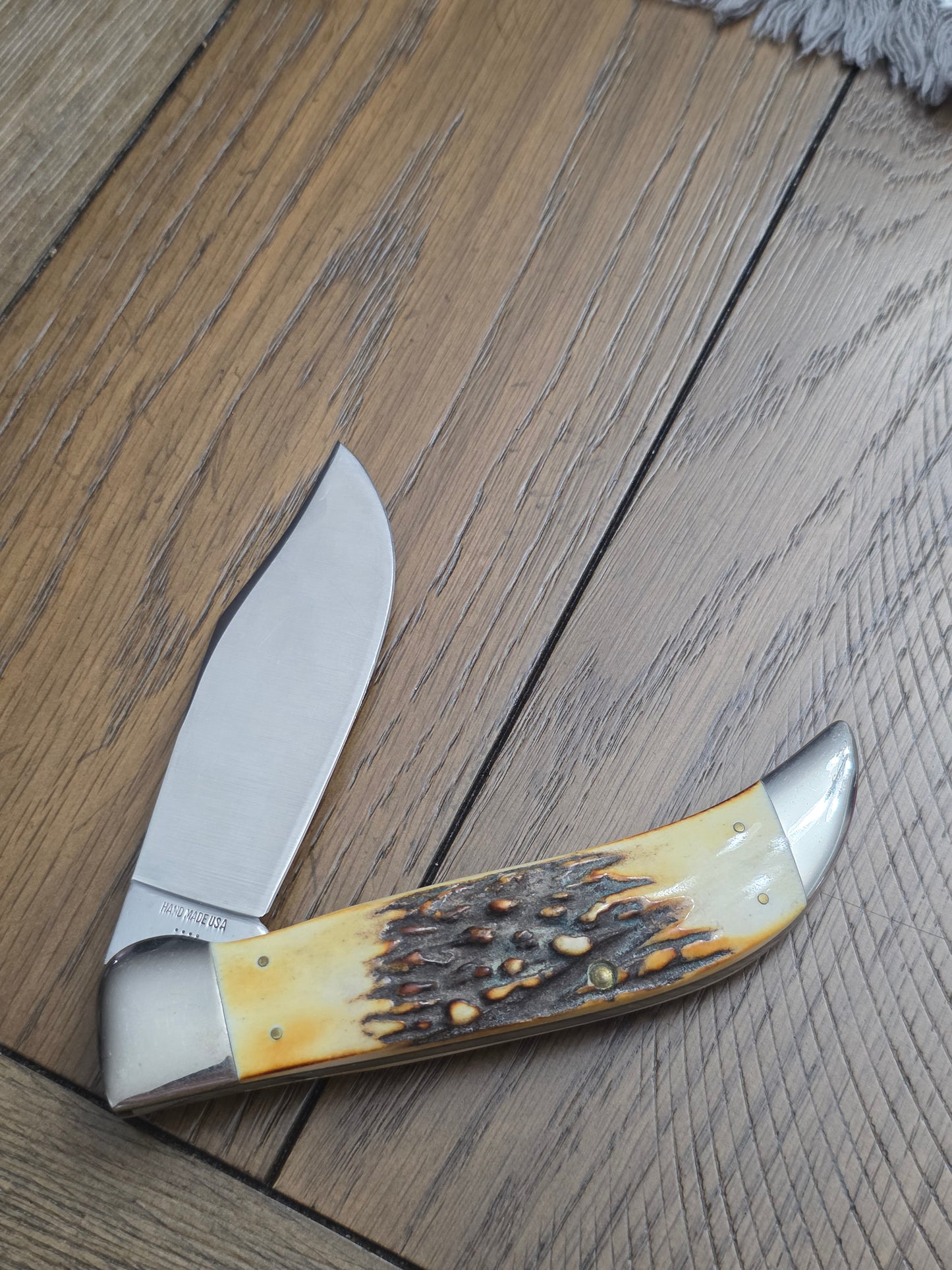 1976 Case XX 5172SSP Razor Edge Gray Etch Clasp Knife with Stag Handles
