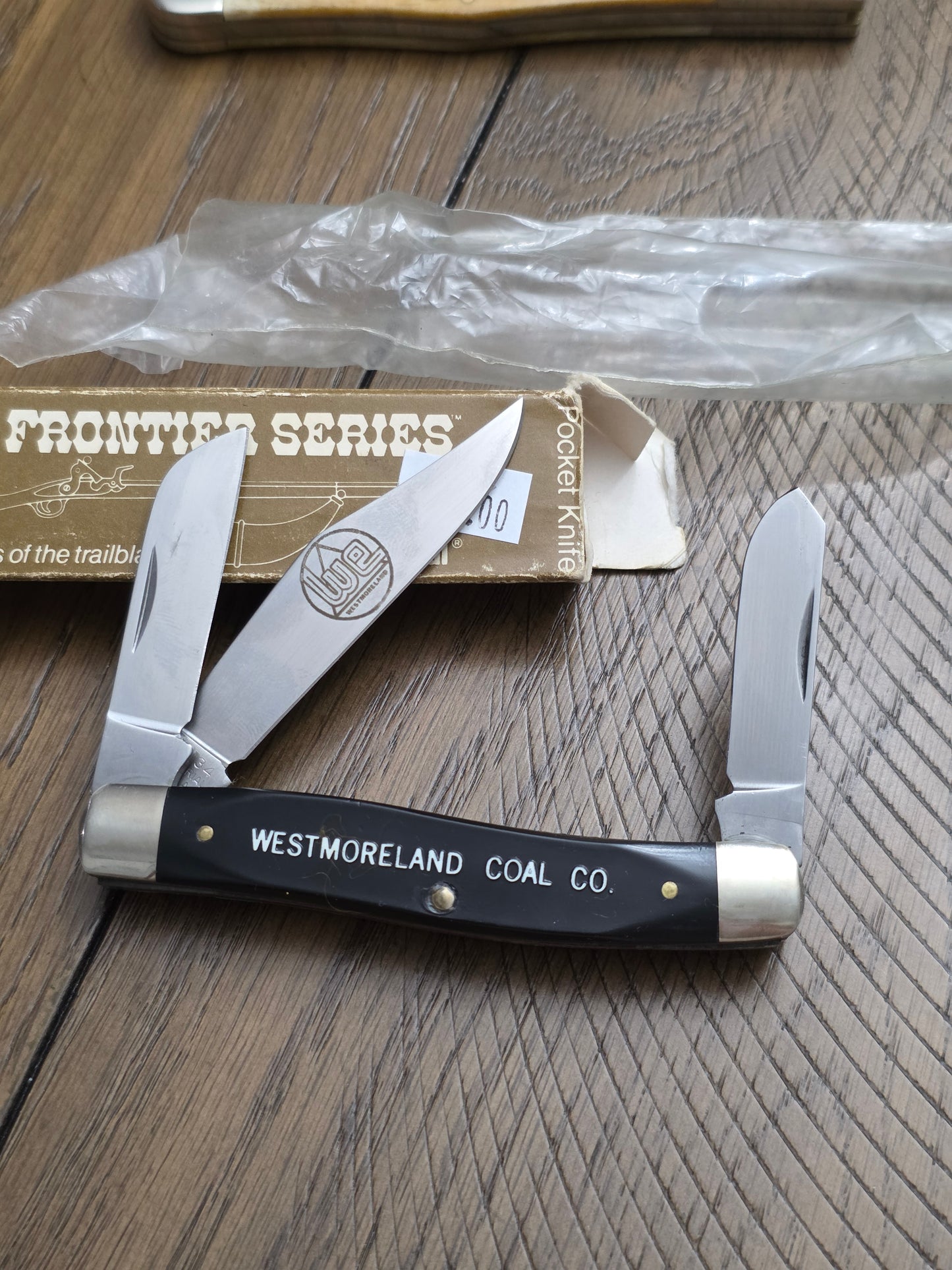 Frontier Stockman Pocket Knife Black Delrin Handle Saw Cut Jig Westmoreland Coal Co.