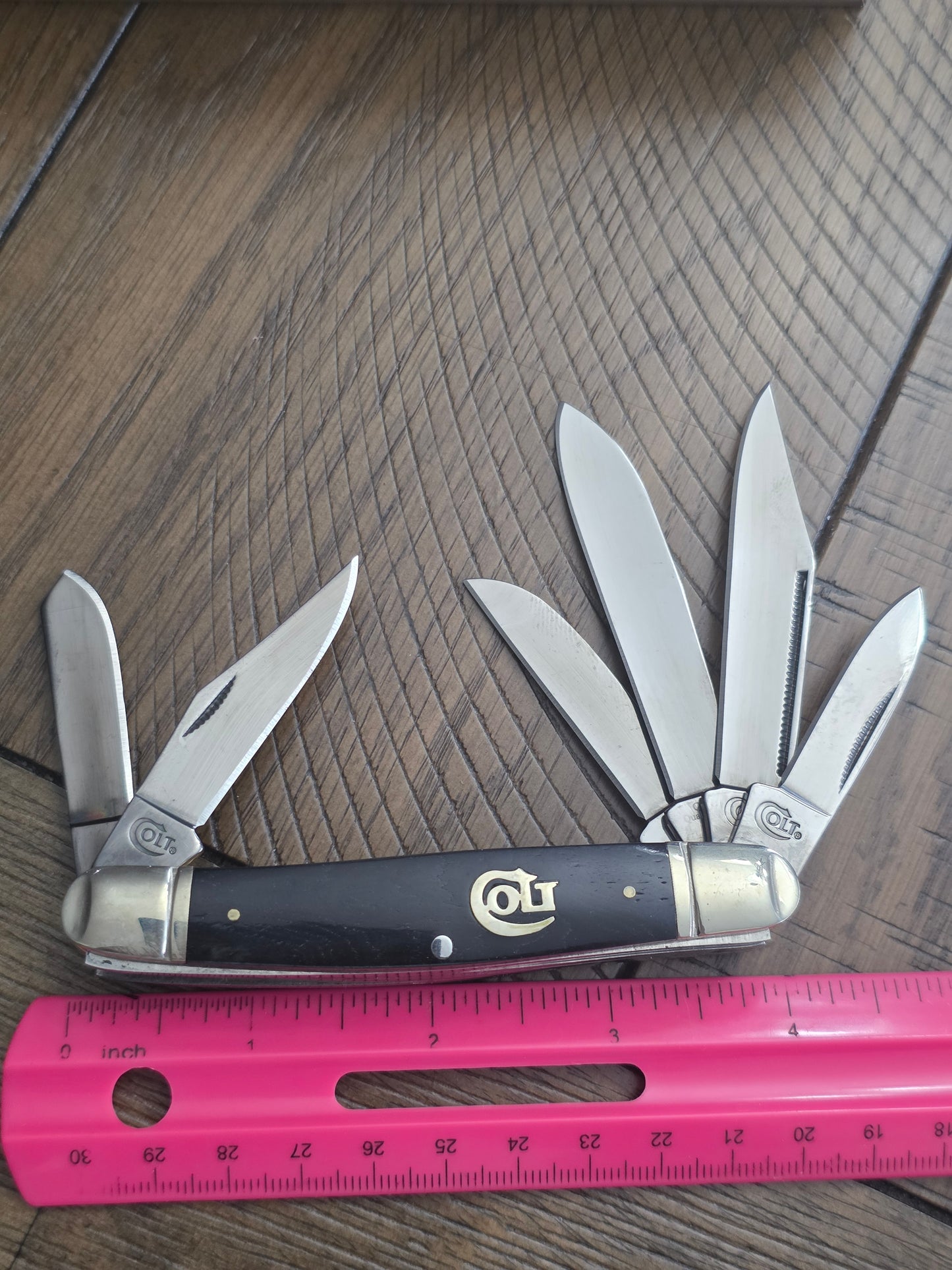 Colt 6 Blade Stockman black Smooth Bone Titanium Series CT314