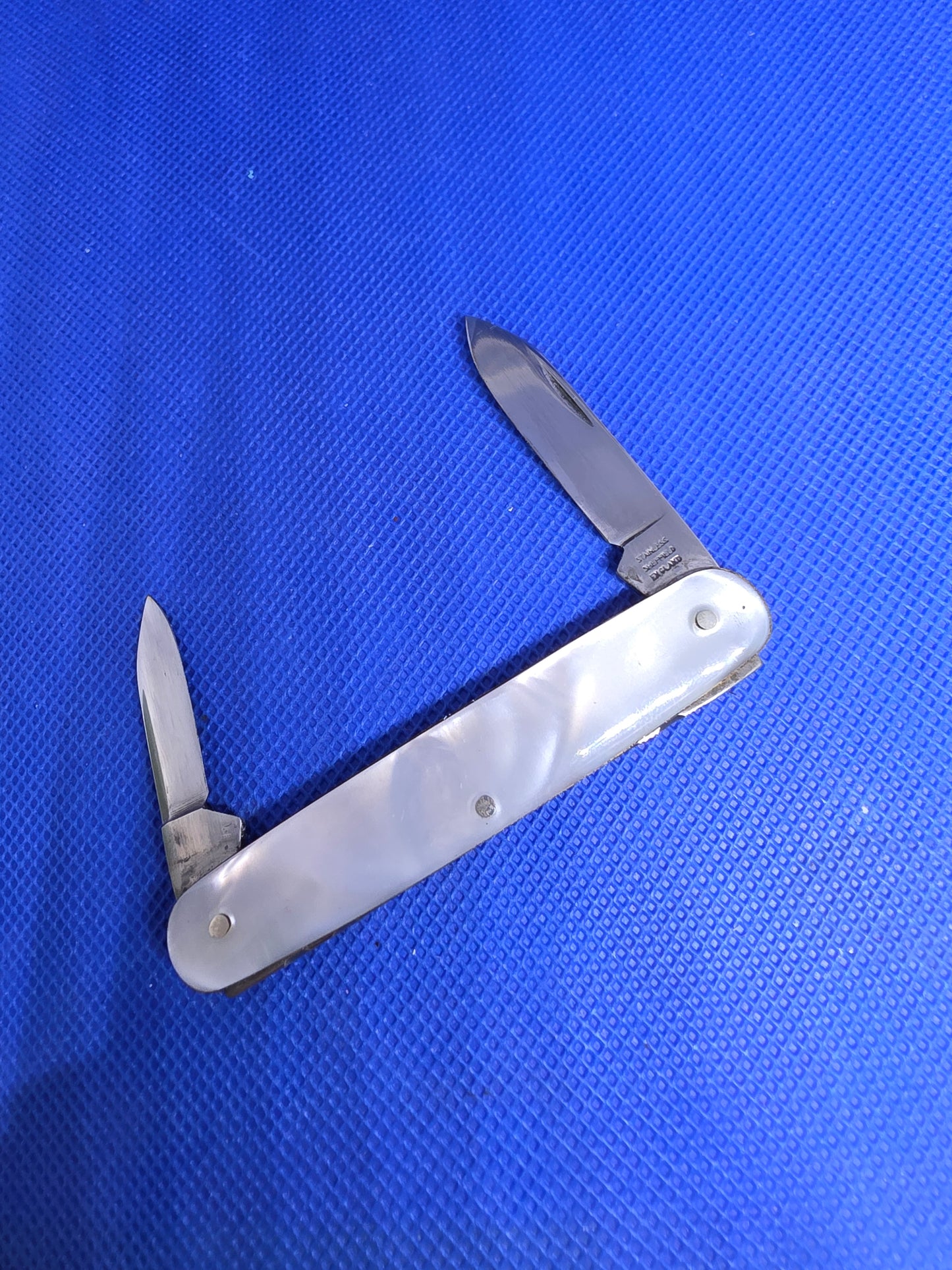 Small Sheffield England Gentleman's Pocket Knife Faux Mother of Pearl Handles
