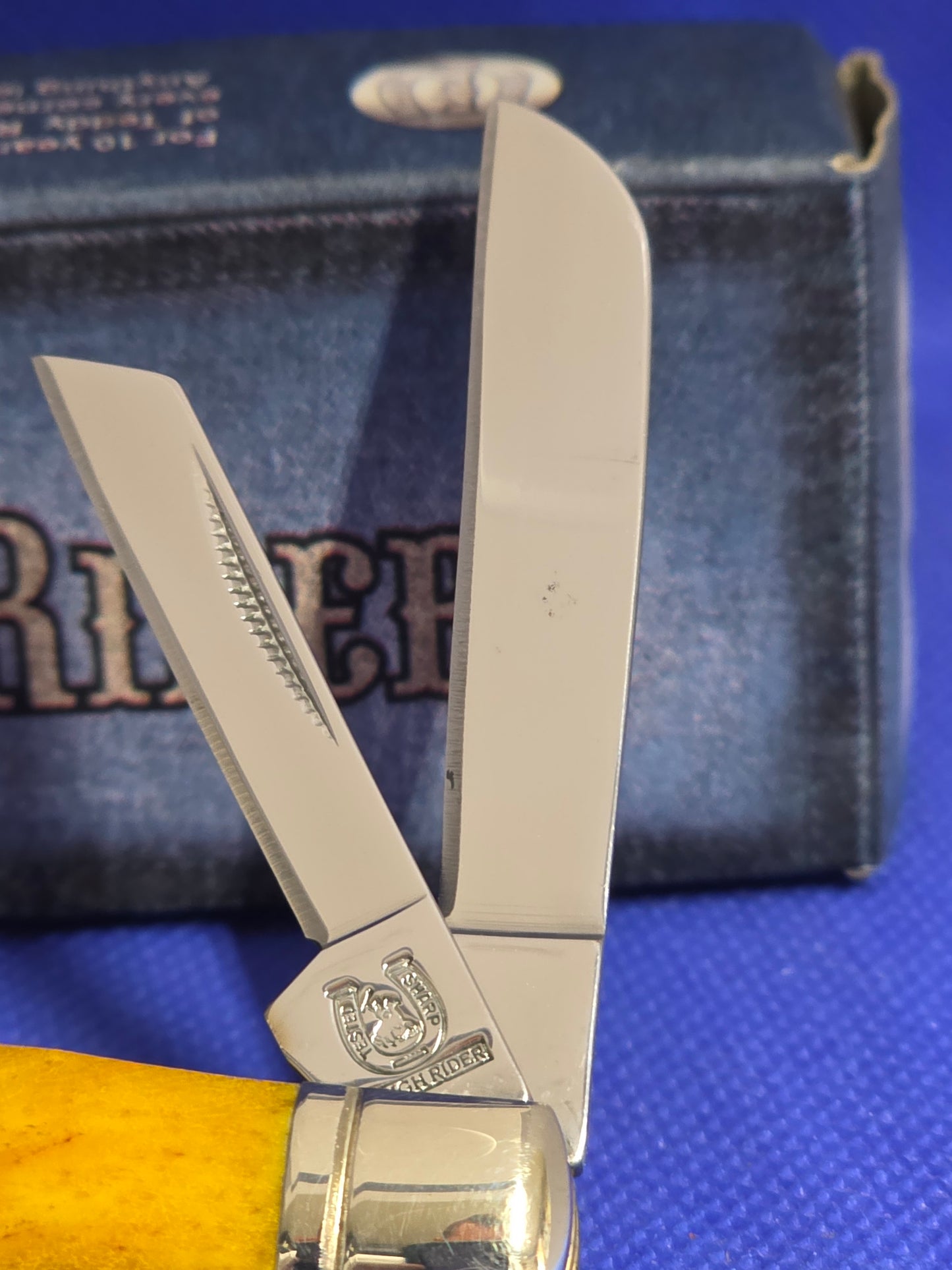 Rough Ryder Twisted Bone Small Congress - RR1050