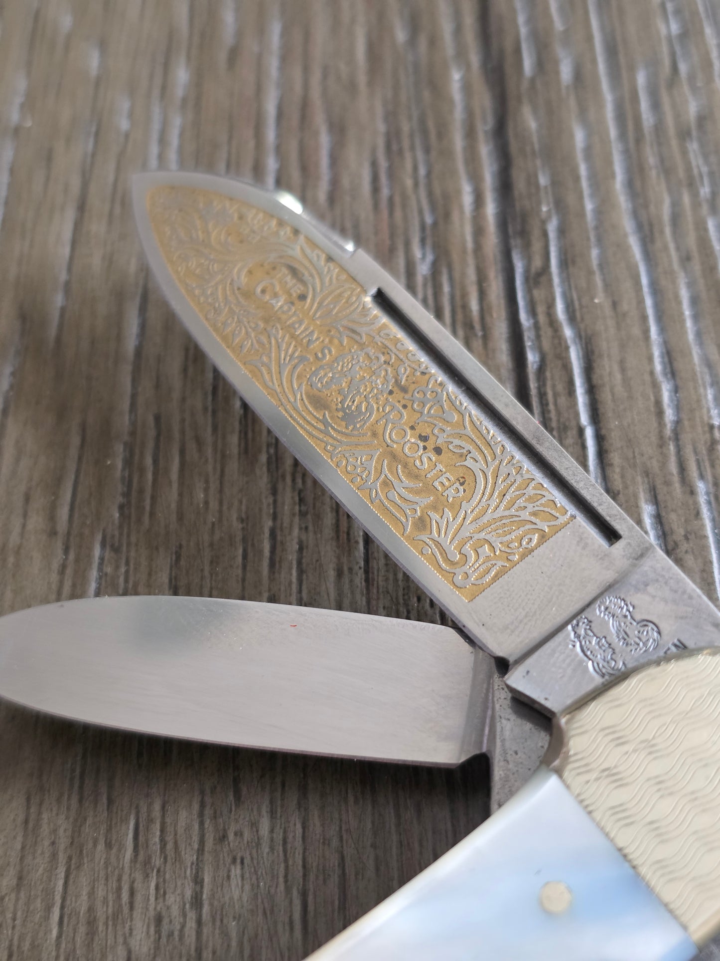 Fight'n Rooster Mother Of Pearl Canoe Captain's Rooster