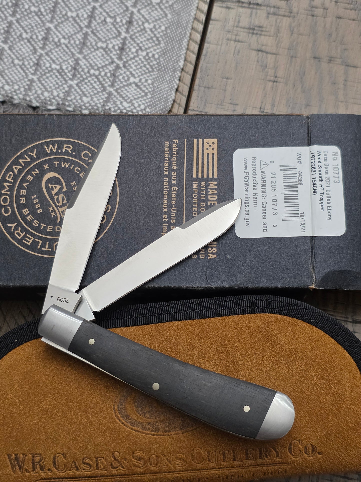 2021 Case XX Tony Bose Hunter Trapper - Ebony Wood Handles - 10773