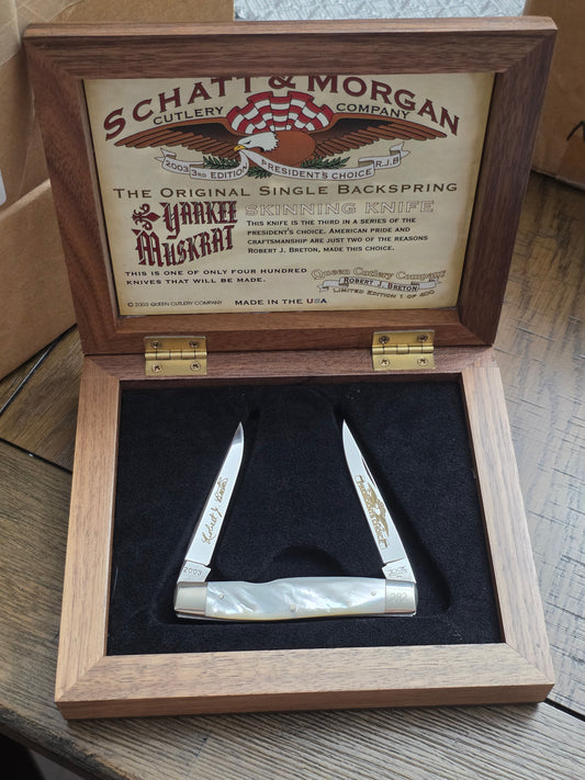 2003 Schatt & Morgan Yankee Muskrat MOP Presidents Choice Mother of Pearl with display