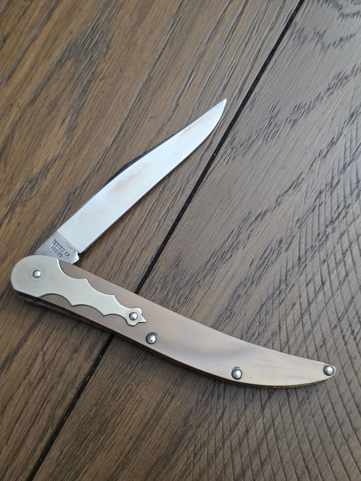 1992 Case XX Classic Large Toothpick Barn Hinge Design Synthetic Handle Like New Condition