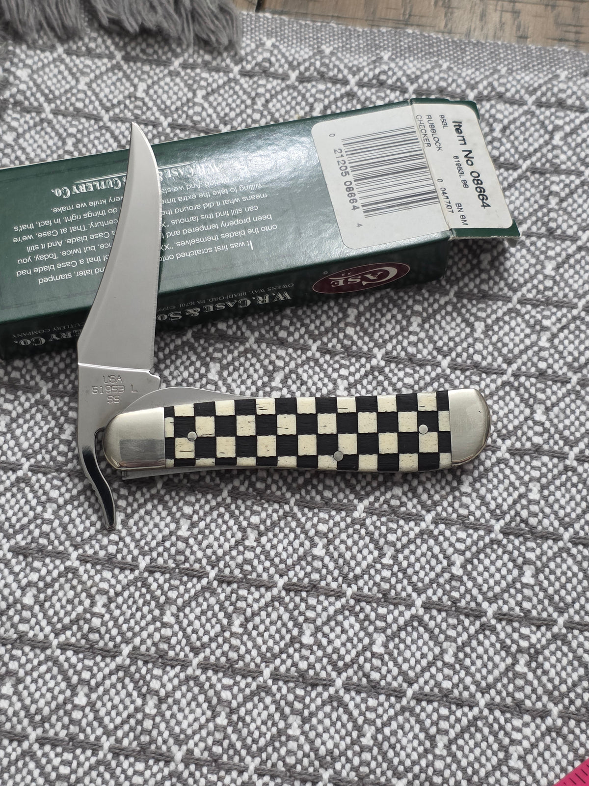 2007 Case XX Checker Flag Russlock NIB 08664
